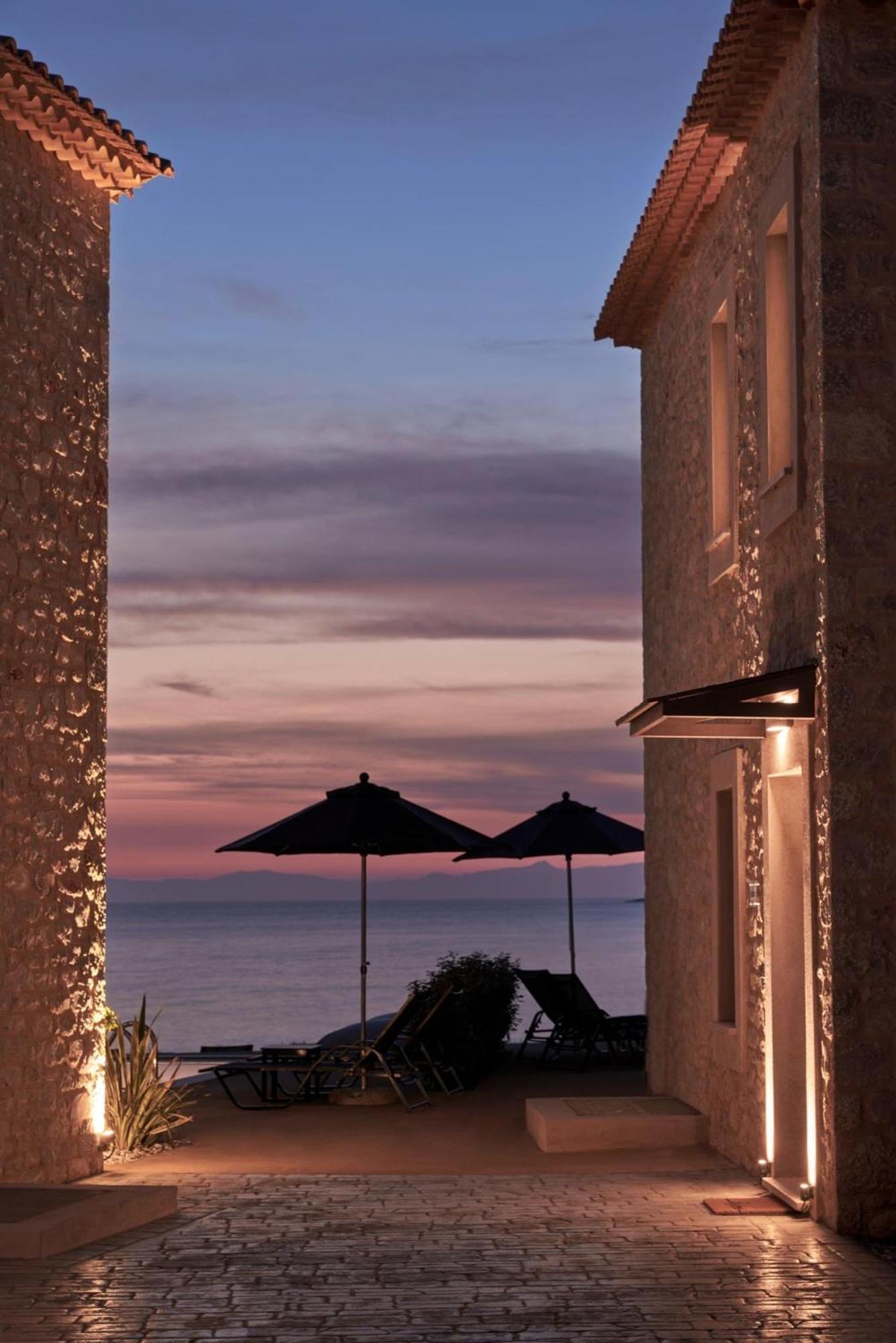 Beachfront Alassa Villas With Private Pools Kotronion  Esterno foto
